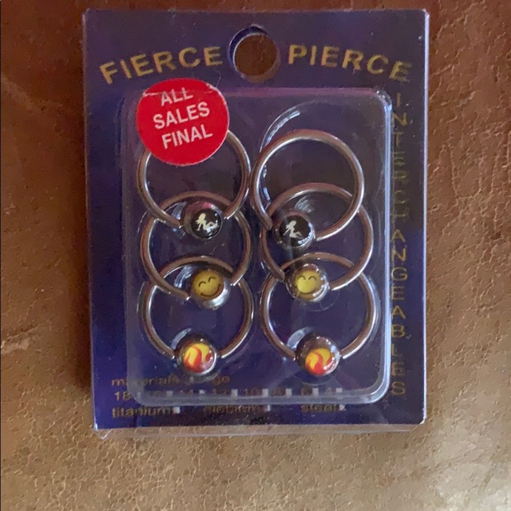 Very cute BODY rings FREE WITH PURCHASE ADD TO BUNDLE🤑